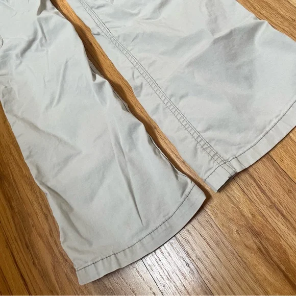 Hollister Mid rise Relaxed Cargo Pants - Picture 16 of 16